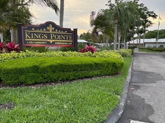 303 Winter Garden Court a Lake Alfred, FL Mobile or Manufactured Home for Sale
